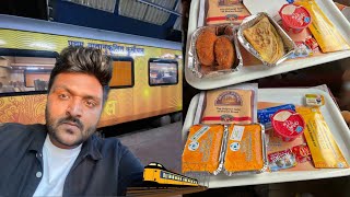 Tejas Express Executive Class Journey Lucknow to Delhi but maza nahi aaya || IRCTC Food
