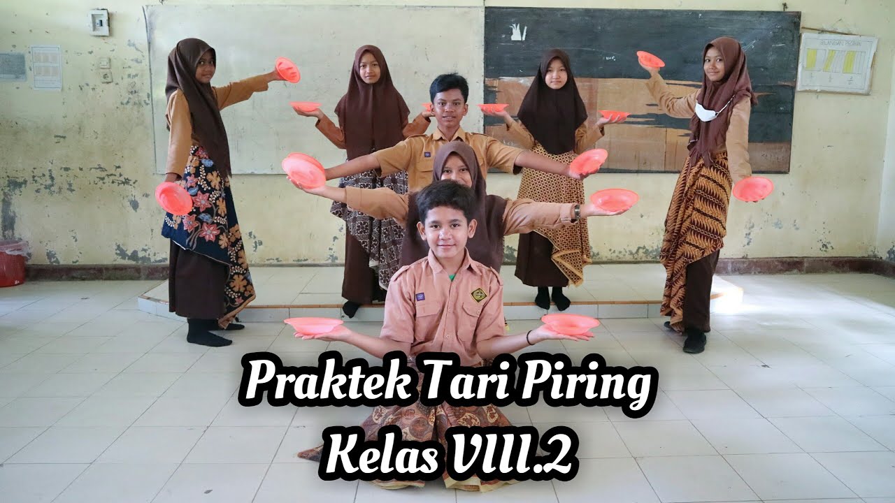 PRAKTEK TARI PIRING || KELAS VIII.2 ~ SMP NEGERI 2 PADANG TUALANG