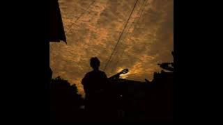 Story wa 30 detik gitar bikin baper (Menepi - Ngatmombilung)