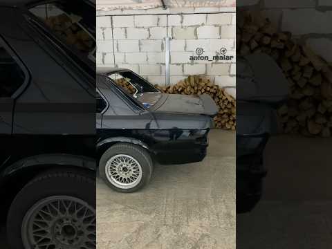 Клеим спойлер на багажник #антонмаляр #своимируками #bmwe30 #bmwe28 #сделайсам #shorts