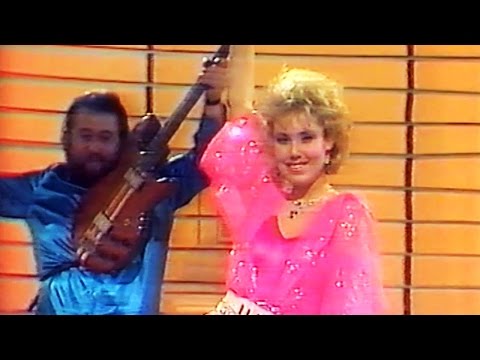 Lepa Brena - Mace Moje