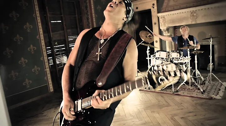 L.R.S. - Livin 4 a Dream (Official 2014 / La Verdi...