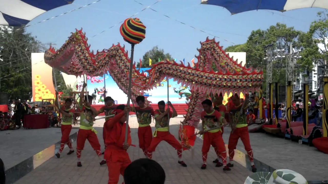 Múa rồng - YouTube
