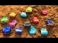 Тачки Игрушки Ищем в Песке Много Машинок Мультики про Машинки для Детей