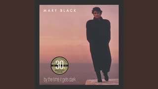 Video thumbnail of "Mary Black - Moon River"