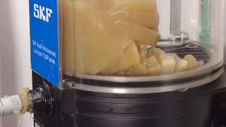 Multi-point automatic lubricators TLMP series by SKF Maintenance Products 29,280 views 2 years ago 9 minutes, 1 second