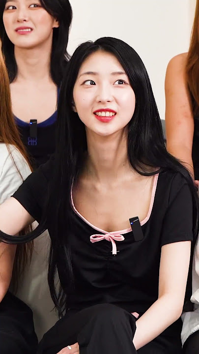 LOONA members still share the same brain cell…