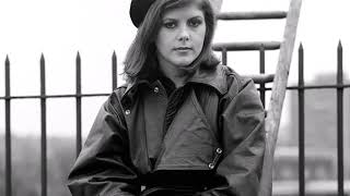 Watch Kirsty MacColl Children Of The Revolution video