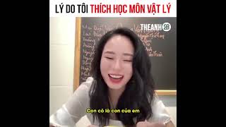 Cô giáo Minh Thu ghi tên học sinh lên bảng - Cô giáo Minh Thu hot tiktok hot FB