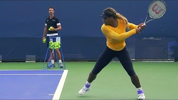 How Serena Hits Amazing Backhands (Tennis Technique Explained)