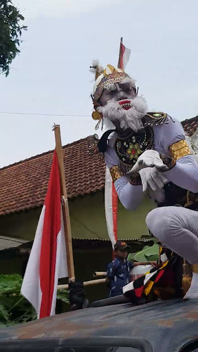 Anoman Obong karnaval desa Plosokandang
