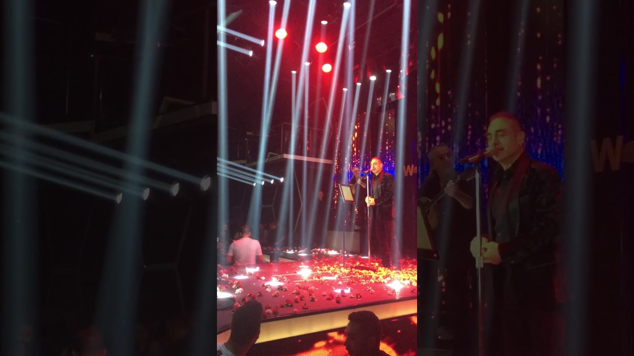 Teatro: Ο Νότης Σφακιανάκης τραγουδάει LIVE 