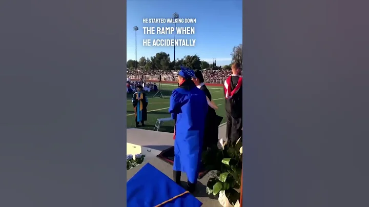 He tripped at his high school graduation but he played it off well 😂 - DayDayNews