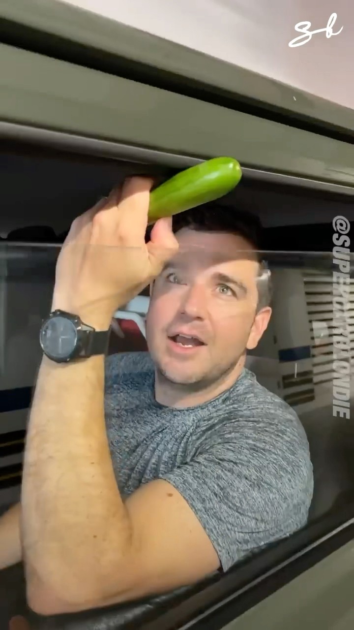 #JasonDeruloTV // Ouch ?? #GotPermissionToPost From @SupercarBlondie #HandsOnMe