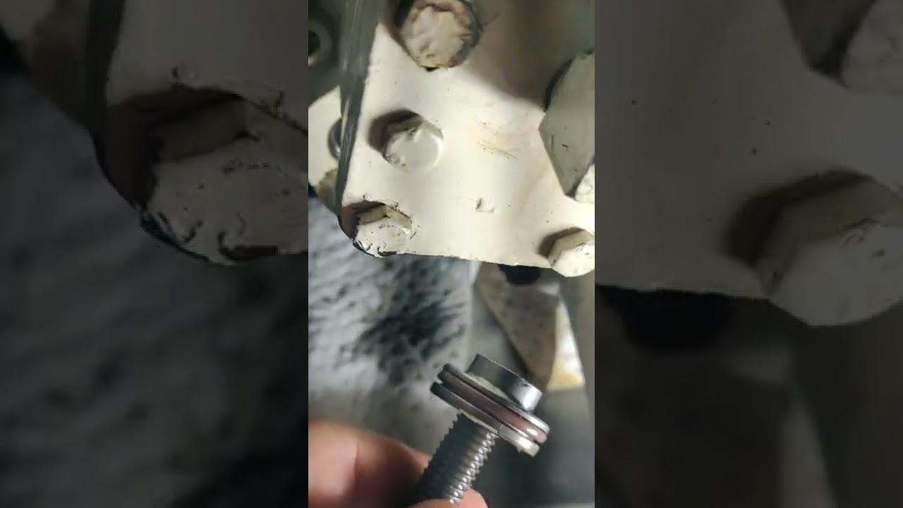 Twin Disc MG5061A gear oil change