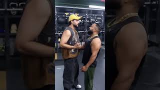 Height badegi ab ya nahi? 🤣😂🙏 @FukraInsaan #fukrainsaan #funny #comedy #shorts #abhishekmalhan