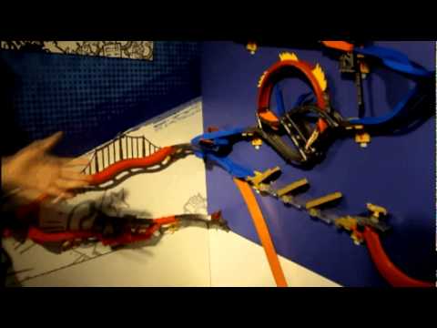 Mattel's Hot Wheels fahren entlang der Wand: Wall Tracks