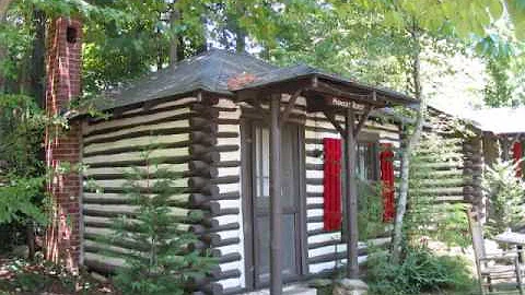 Log Cabin Motor Court