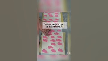 flamingo chocolate feathers #chocolatedecorations #flamingo #handmade #cakedecoration #toppers #cake