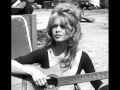 Brigitte Bardot - Ne me laisse pas laimer