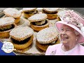 The Strange Way The Royal Family Eat Mince Pies!