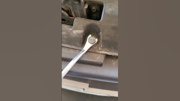 Removing two part body clips fasterers retainers Chevrolet Ford Toyota