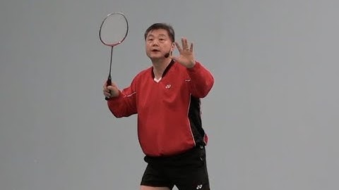 Badminton Footwork Skills-Forehand Clear Step Base to Right Rear Learning Point 1