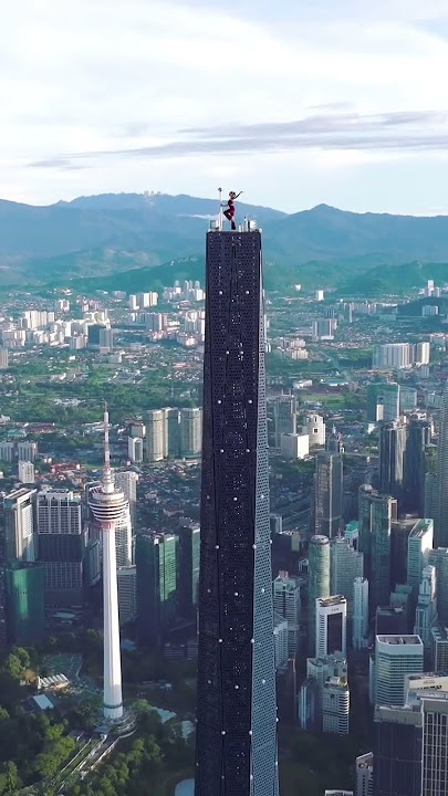 The second tallest building in the world #merdeka #merdeka118 #merdekatower #kualalumpur #malaysia
