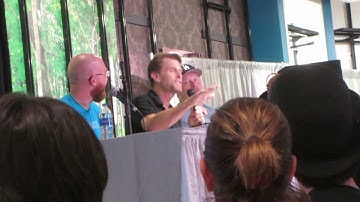 Kevin Conroy Comic-Con Panel - Batman was ROBBED by the TSA