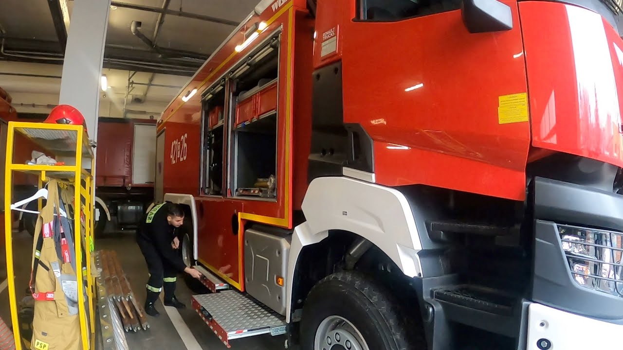 Straż Pożarna w Gnieźnie z nowym wozem