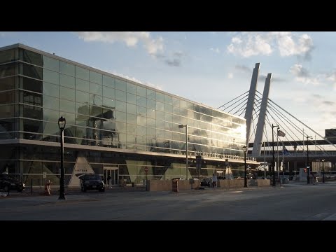 Video: Estación de autobuses intermodal de Milwaukee