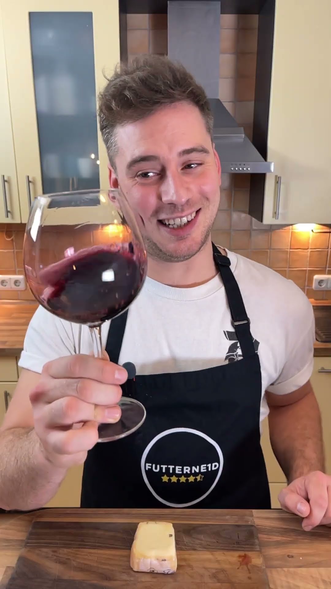 Ist dieser Käse vergammelt?! #Käse # Tasting - YouTube