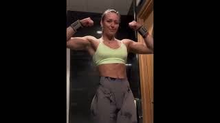 Model Huge Biceps 623.