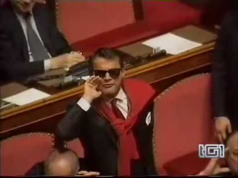 Nino Strano (AN) - l'uomo della mortadella in Parlamento - candidato alle Europee