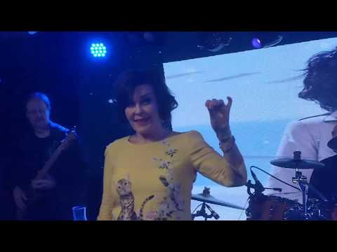 Paula Koivuniemi: Kuka