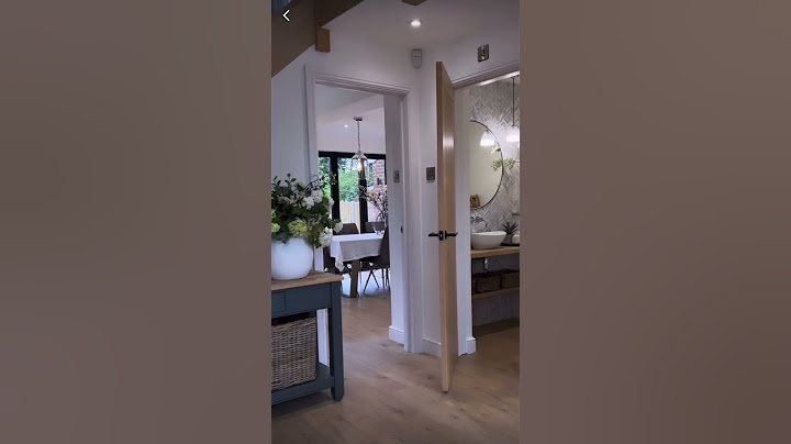 Modern Farmhouse Home Tour! Do you like the interior design on this home? #modernfarmhouse