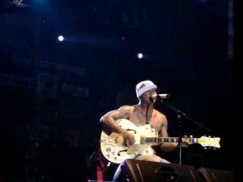 JRX SID - Memories Of Rose at Liquid Cafe Jogja