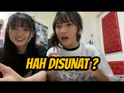 JKT48 FREYA & FIONY NGOBROLIN SUNAT