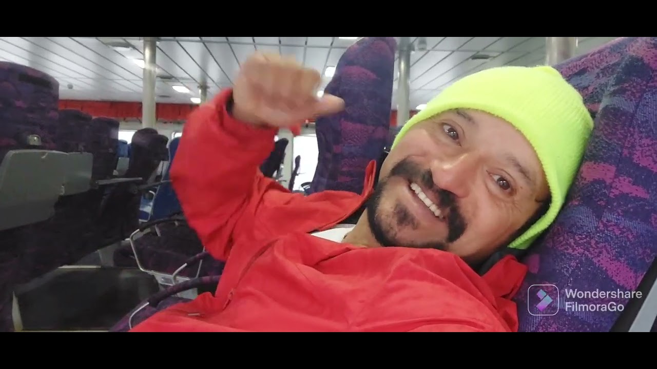 Barcaza hornopiren a caleta gonzalo.