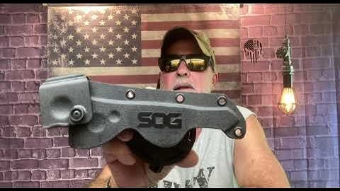 SOG FASTHAWK Tomahawk from the Shop to throwing in the Board in the Playground