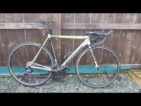 cannondale carbon fibre road bike