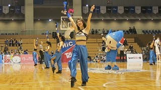 警察勤務のチアリーダー U30のコンパス