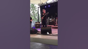Rik Emmett (Triumph)