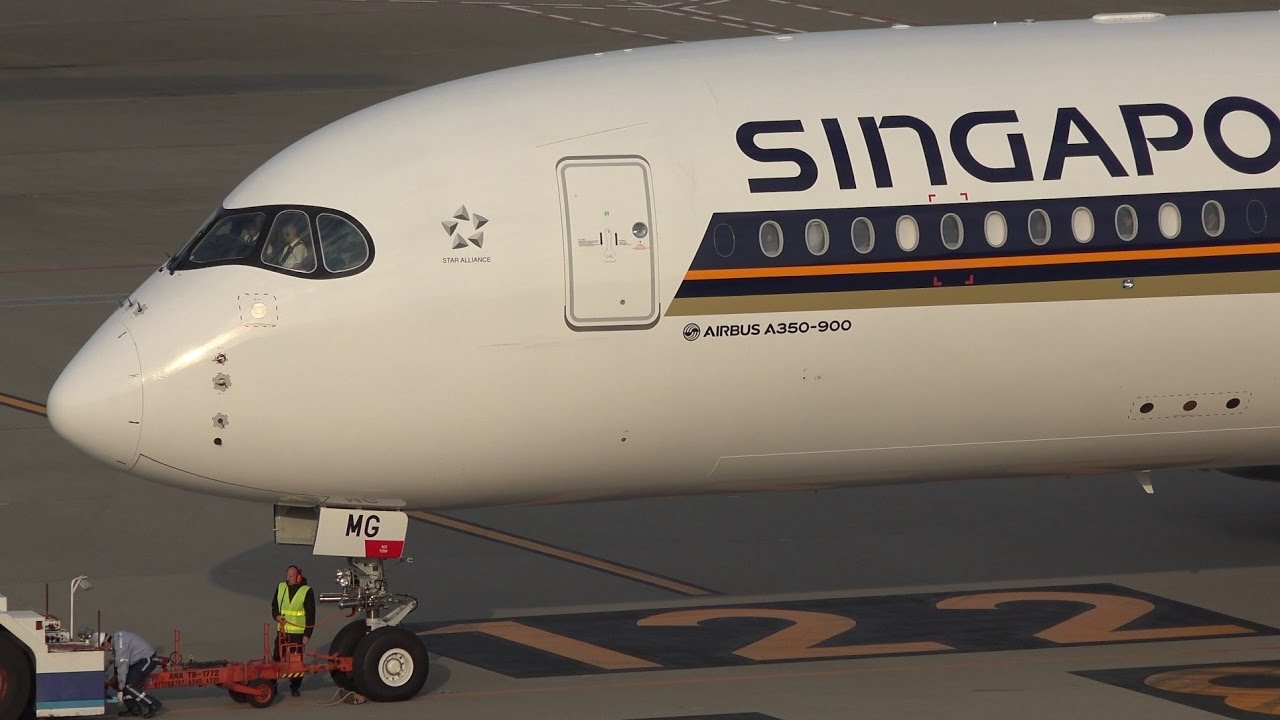 Singapore Airlines Airbus A350-900 9V-SMG Pushback and Takeoff [HND/RJTT]