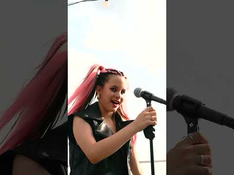 Nicole Iacobciuc Agatha Anton Poyarkov APT ROSÉ Bruno Mars