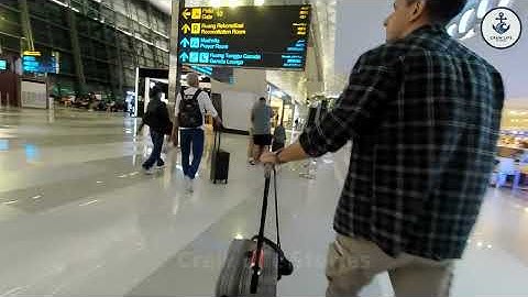 Soekarno–Hatta International Airport POV with Feiyu Pocket 3 | Jakarta Airport Walkthrough 2025