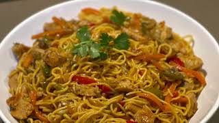 How to make chicken chow mein           (طرز تهیه چیکن چومین)