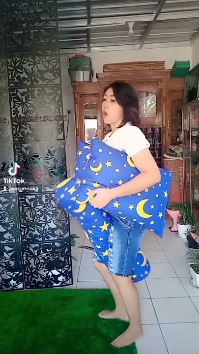 hanya pelarian pake bantal guling baru 🤣😅