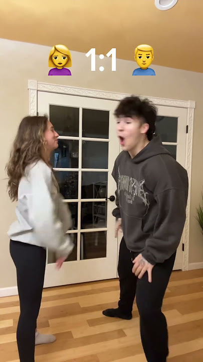 Who Remembers The WOAH Game? 🤣