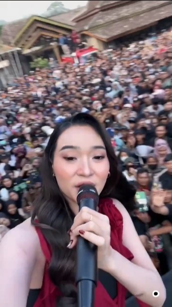 MOMEN ASIK - DIFARINA INDRA #moments #difarinaindra #adella #shortvideo